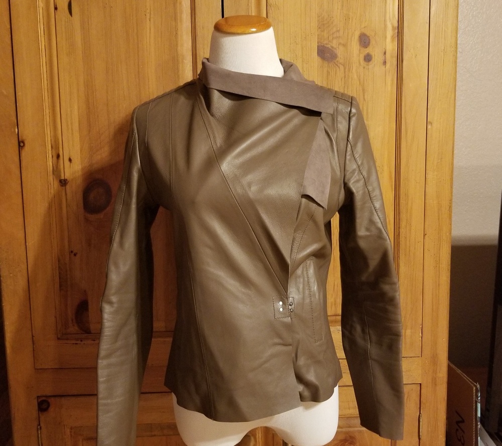 TROUVE - Picture 2 of 7